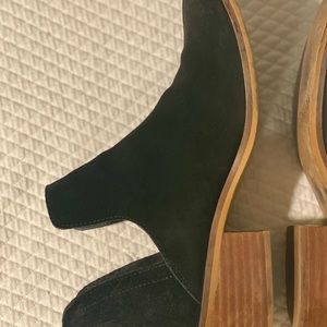 Steve Madden Lancaster Black Suede Booties